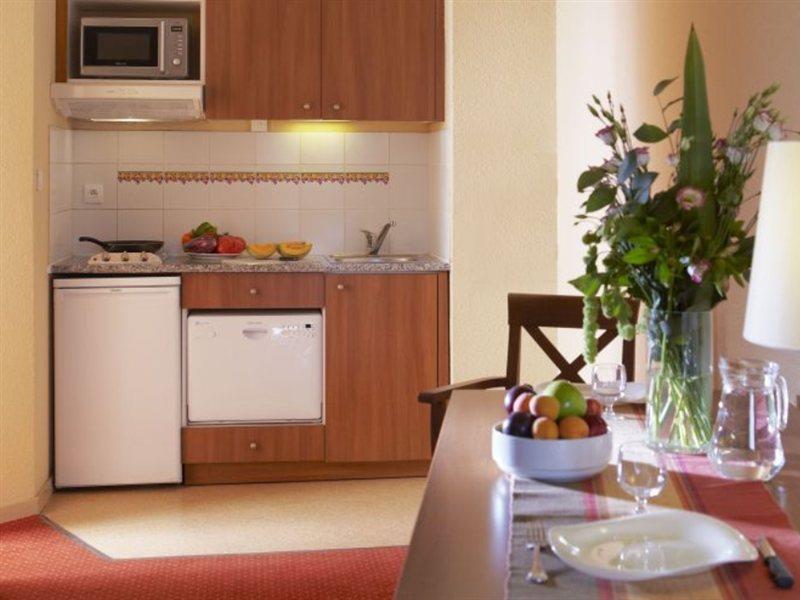 Citadines Centre Meriadeck Bordeaux Bagian luar foto